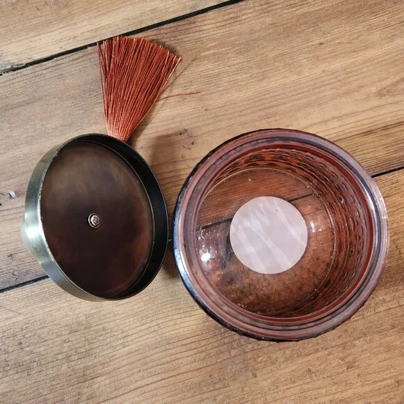 Decorative glass container with lid and tassel - Picture 4 of 4